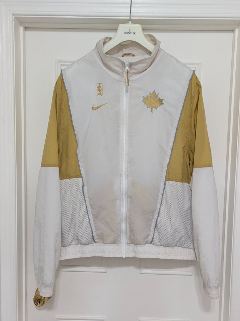 Toronto Raptors Courtside NBA White/Gold Track Jacket XL